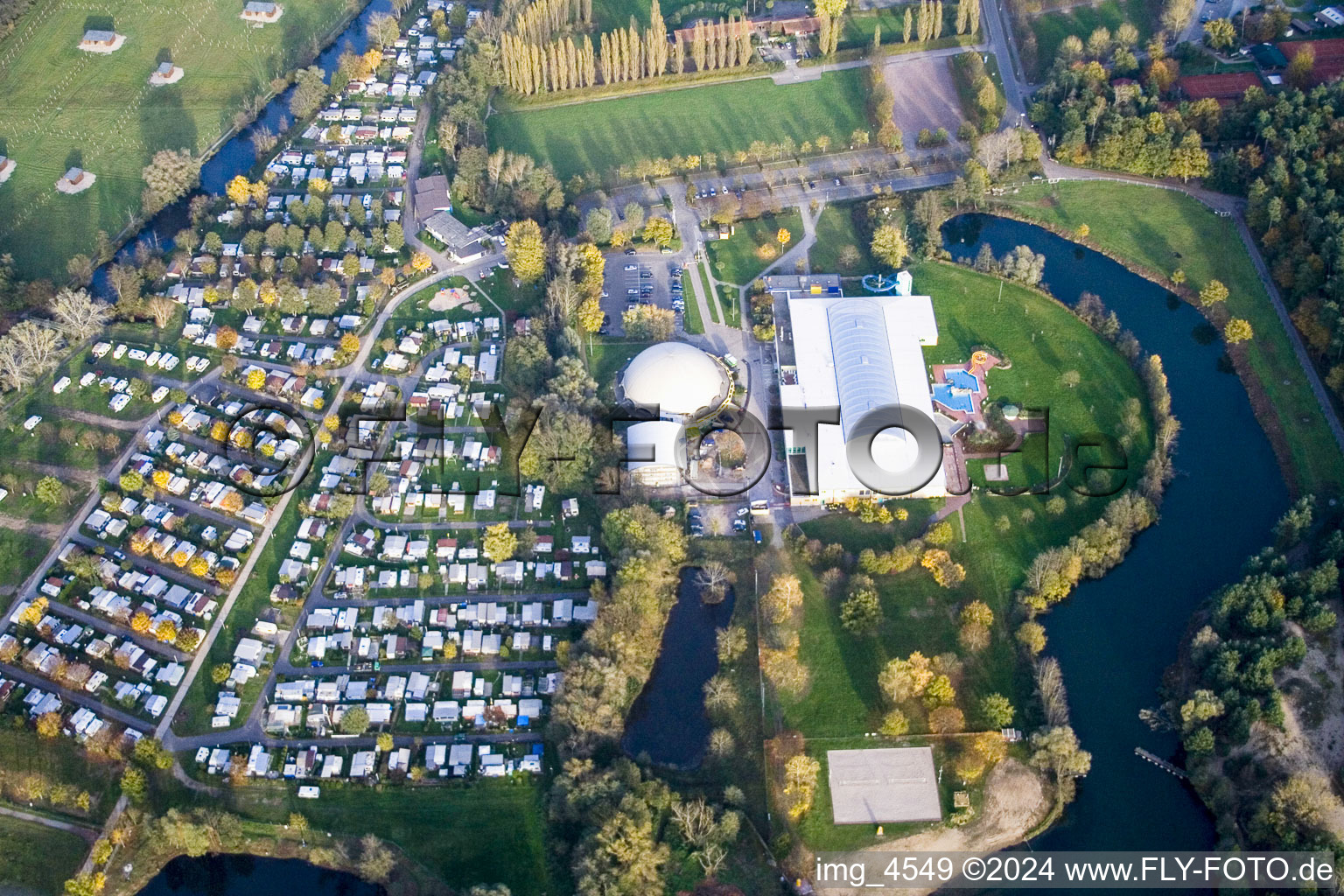 Vue aérienne de Moby Dick, camping à Rülzheim dans le département Rhénanie-Palatinat, Allemagne