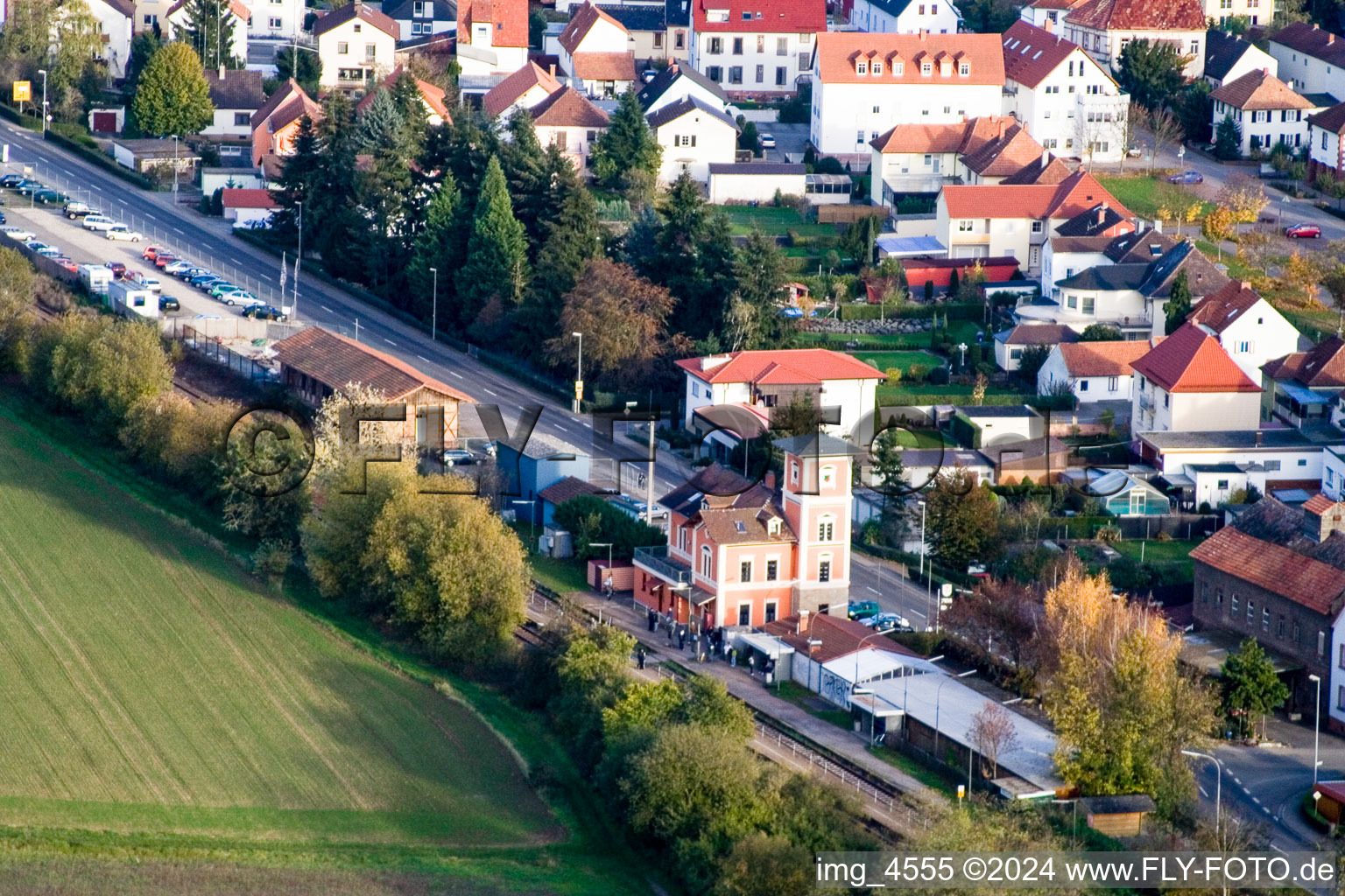 Vue aérienne de Bahnhofstr. à Rülzheim dans le département Rhénanie-Palatinat, Allemagne