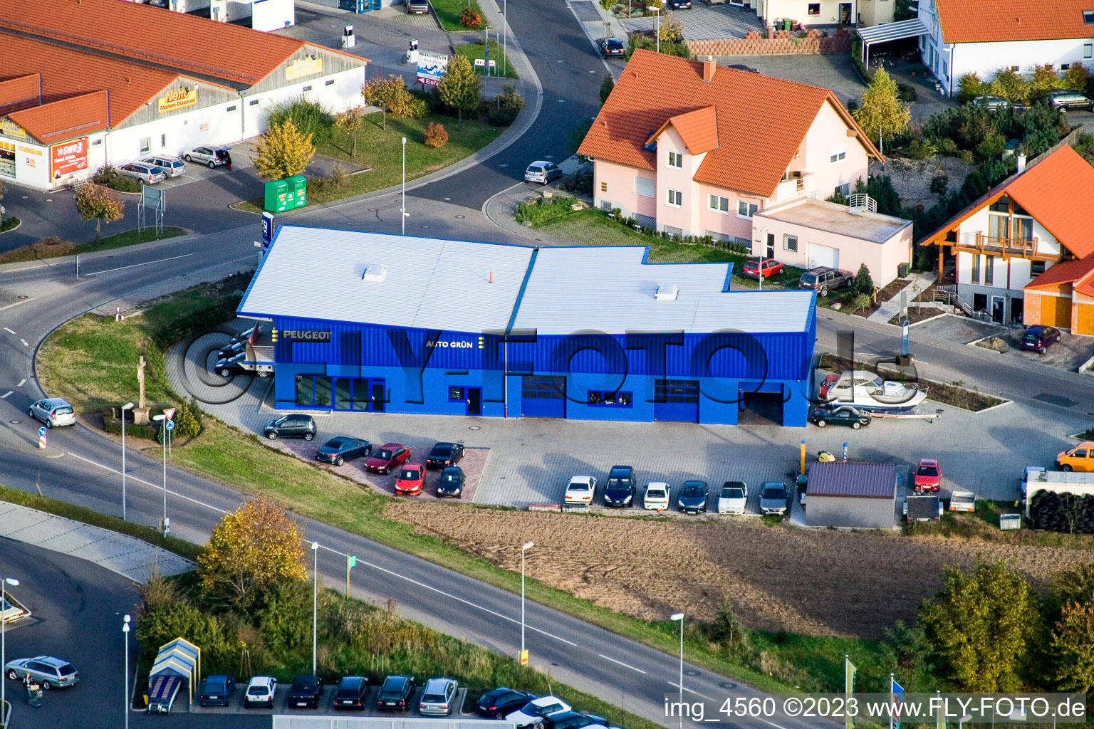 Vue aérienne de Nordring, Peugeot Autohaus Vert à Rülzheim dans le département Rhénanie-Palatinat, Allemagne