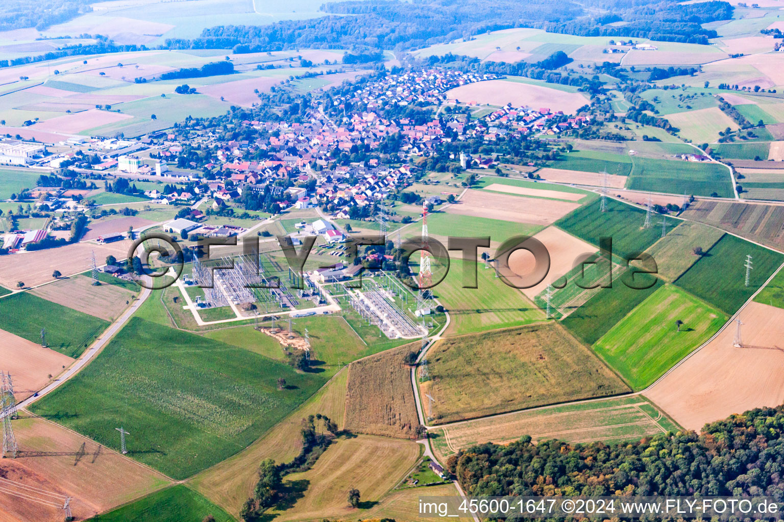 Hüffenhardt dans le département Bade-Wurtemberg, Allemagne depuis l'avion