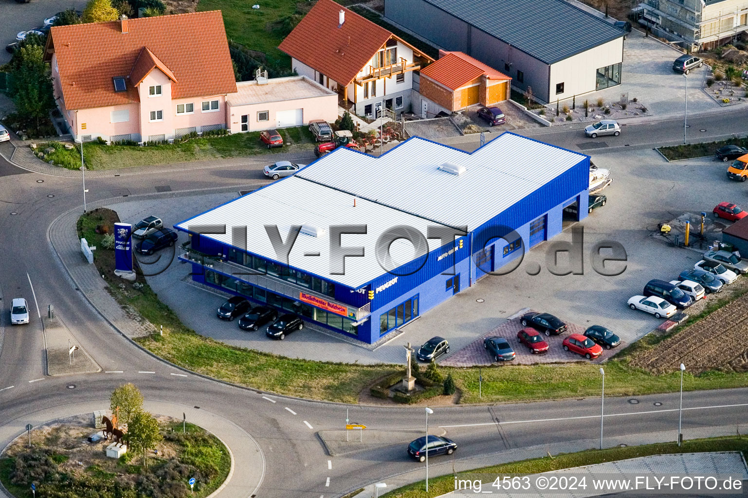 Nordring, Peugeot Autohaus Vert à Rülzheim dans le département Rhénanie-Palatinat, Allemagne d'en haut