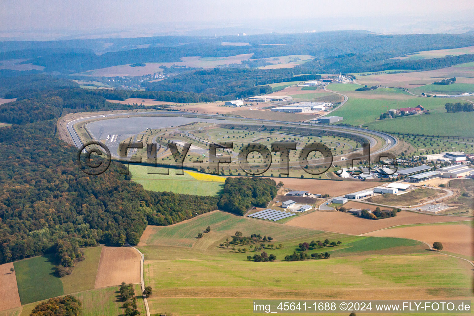 Vue aérienne de Piste de test du centre de test Boxberg à le quartier Windischbuch in Boxberg dans le département Bade-Wurtemberg, Allemagne