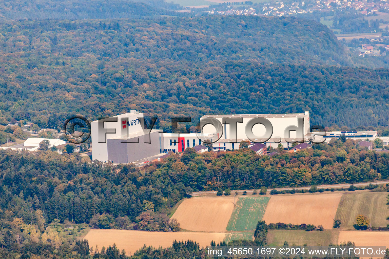 Vue aérienne de Wurth à Bad Mergentheim dans le département Bade-Wurtemberg, Allemagne