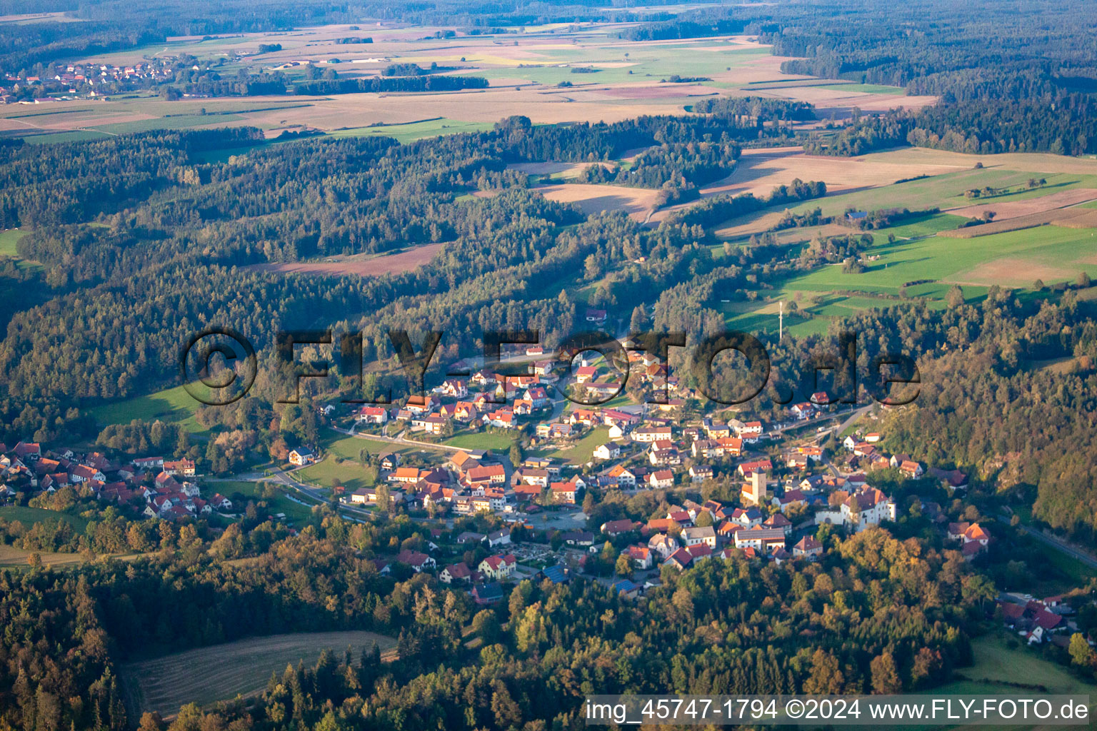 Vue aérienne de Aufseß dans le département Bavière, Allemagne