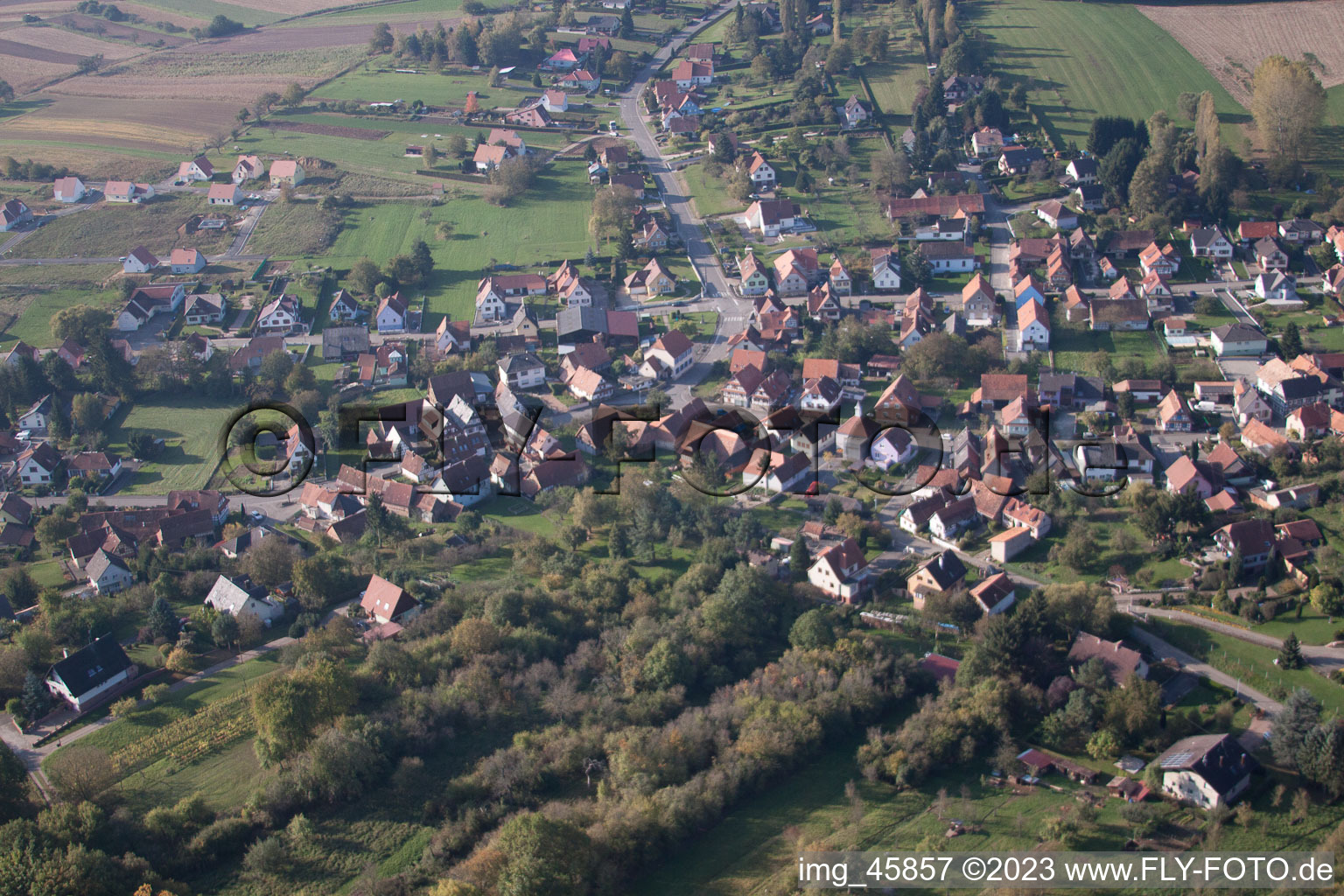 Lobsann dans le département Bas Rhin, France du point de vue du drone