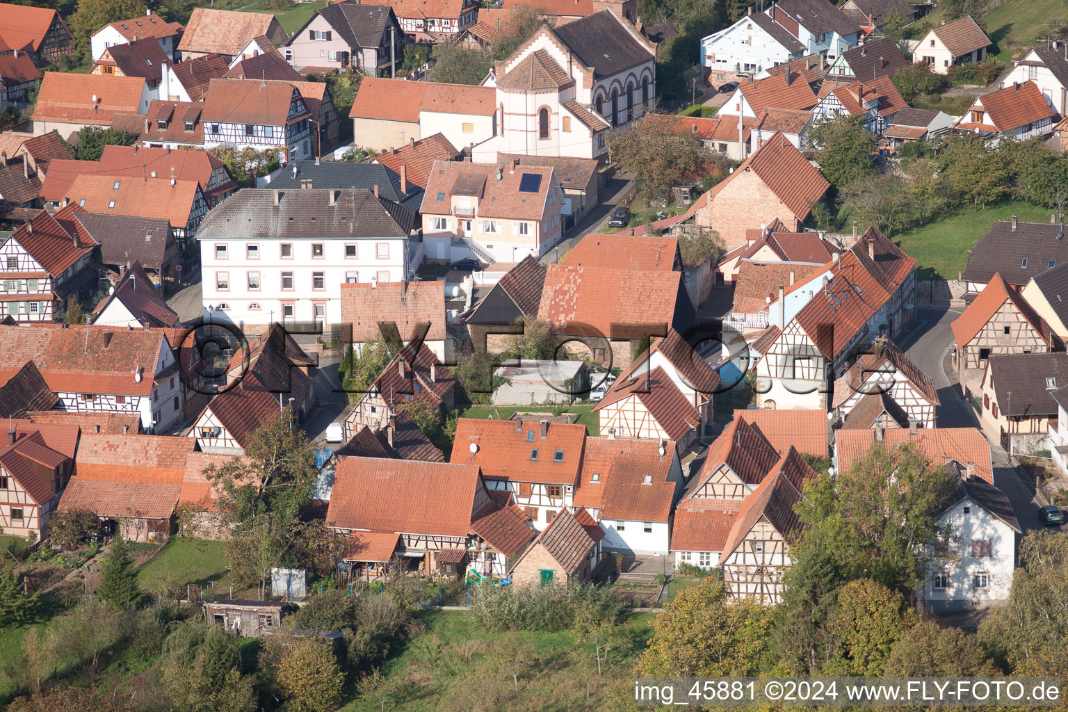 Enregistrement par drone de Gœrsdorf dans le département Bas Rhin, France