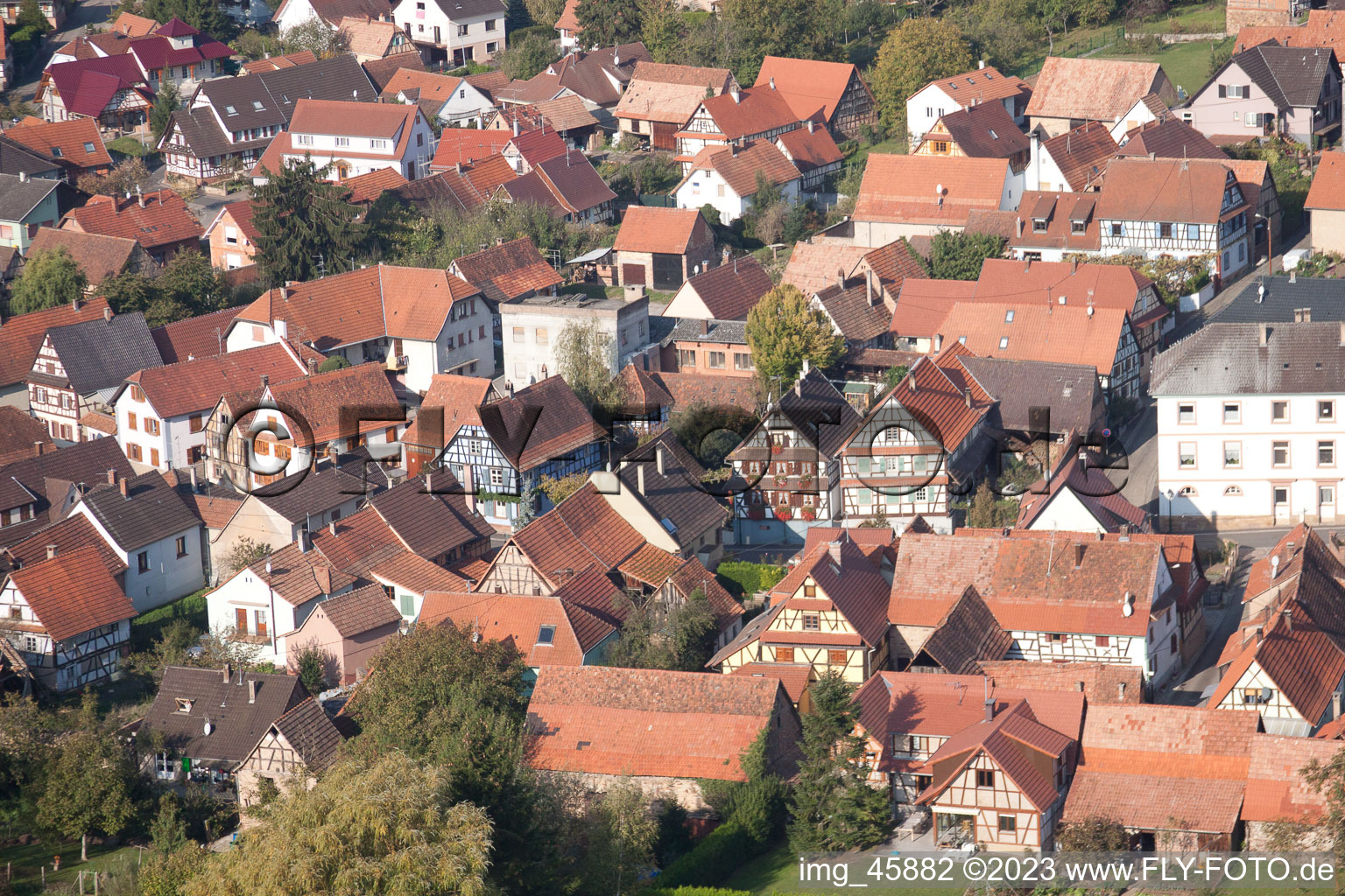 Enregistrement par drone de Gœrsdorf dans le département Bas Rhin, France