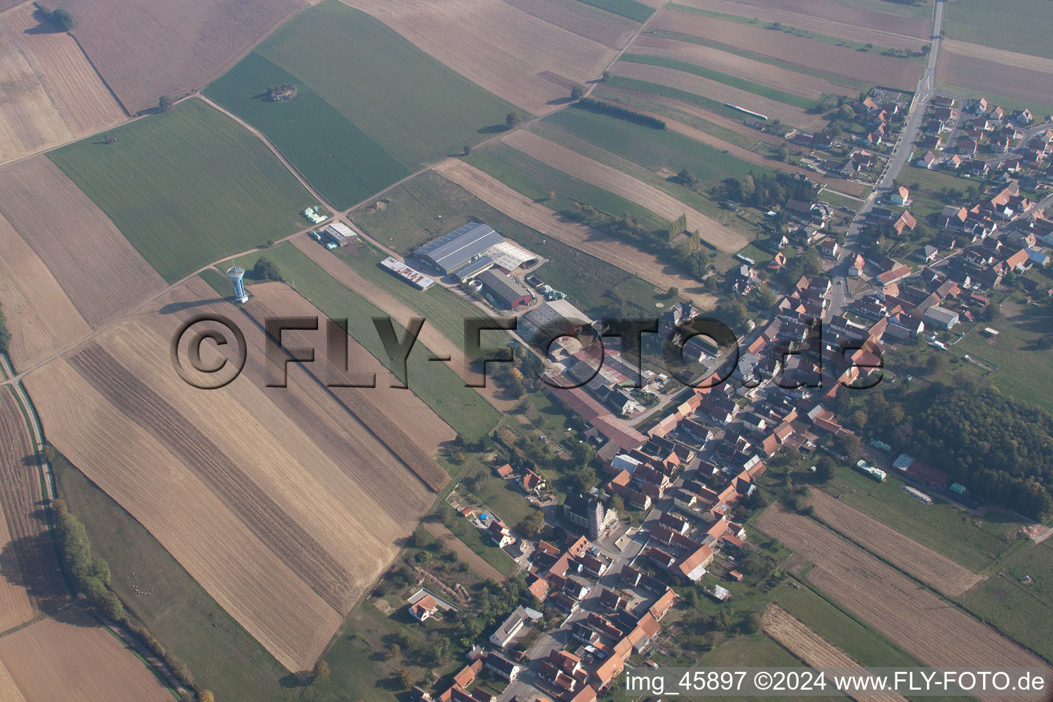 Vue oblique de Oberrœdern dans le département Bas Rhin, France