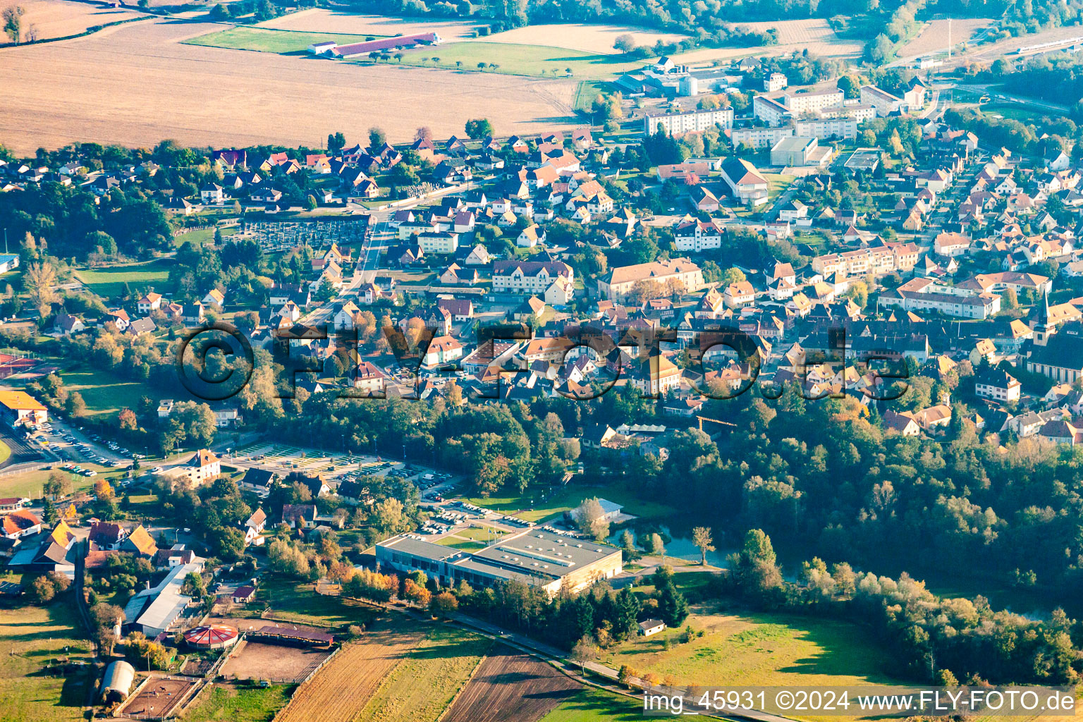 Lauterbourg dans le département Bas Rhin, France du point de vue du drone