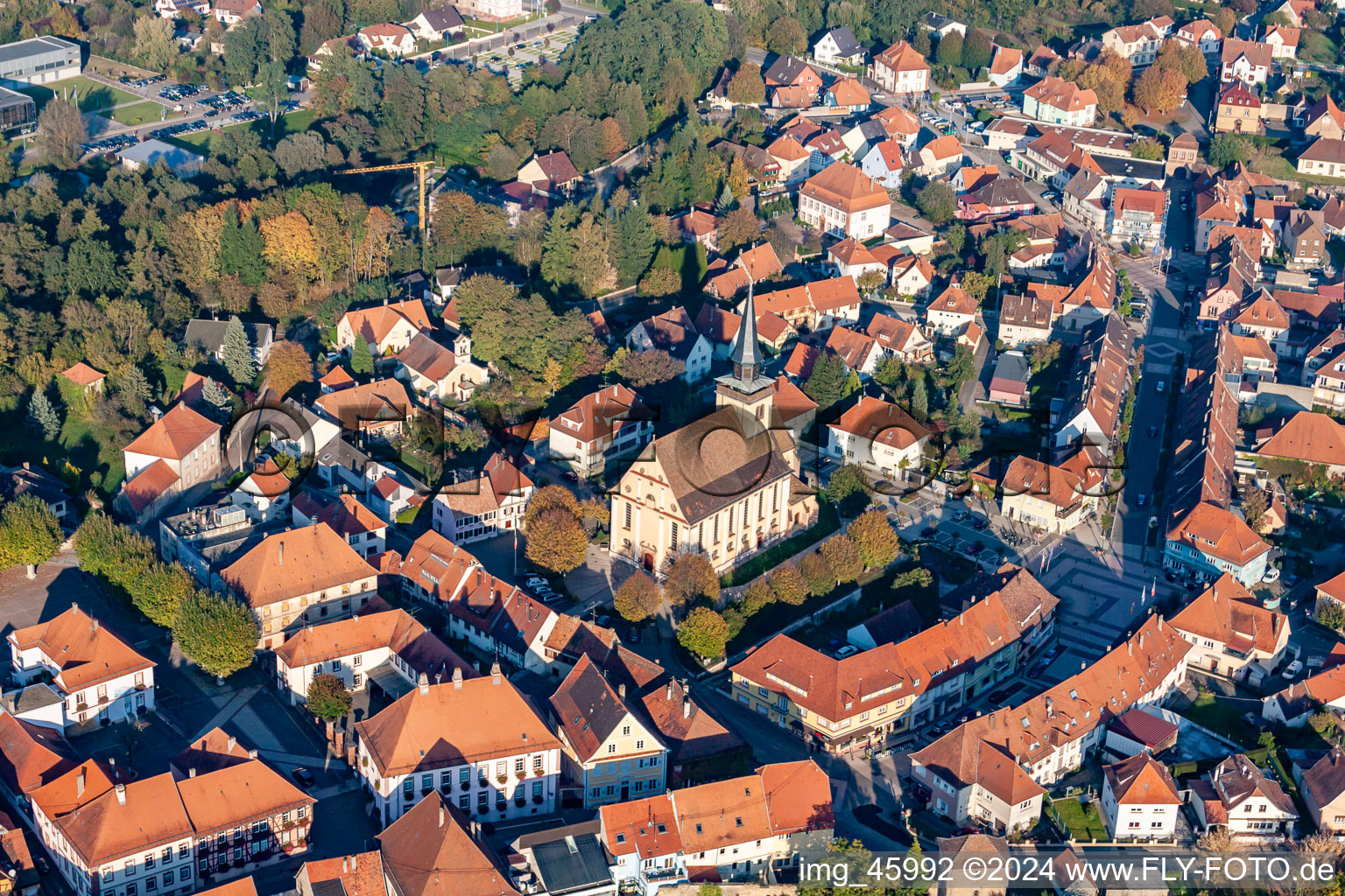 Quartier Neulauterburg in Lauterbourg dans le département Bas Rhin, France vue du ciel