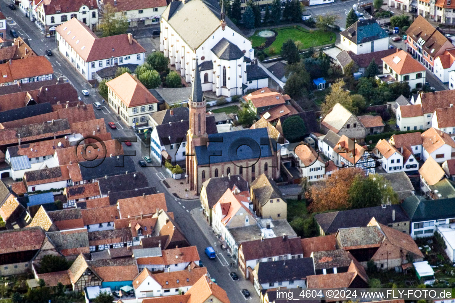 Vue aérienne de Quartier de Sondernheim à Bellheim dans le département Rhénanie-Palatinat, Allemagne
