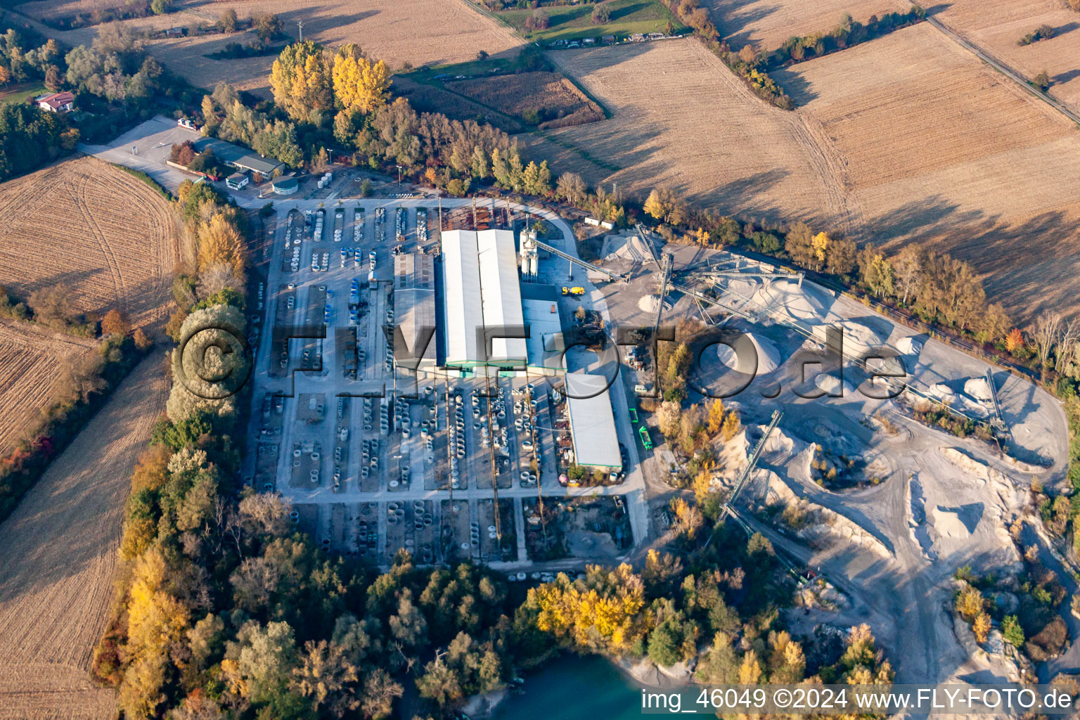 Vue aérienne de Heidelberg Materials chaux minérale à Hagenbach dans le département Rhénanie-Palatinat, Allemagne