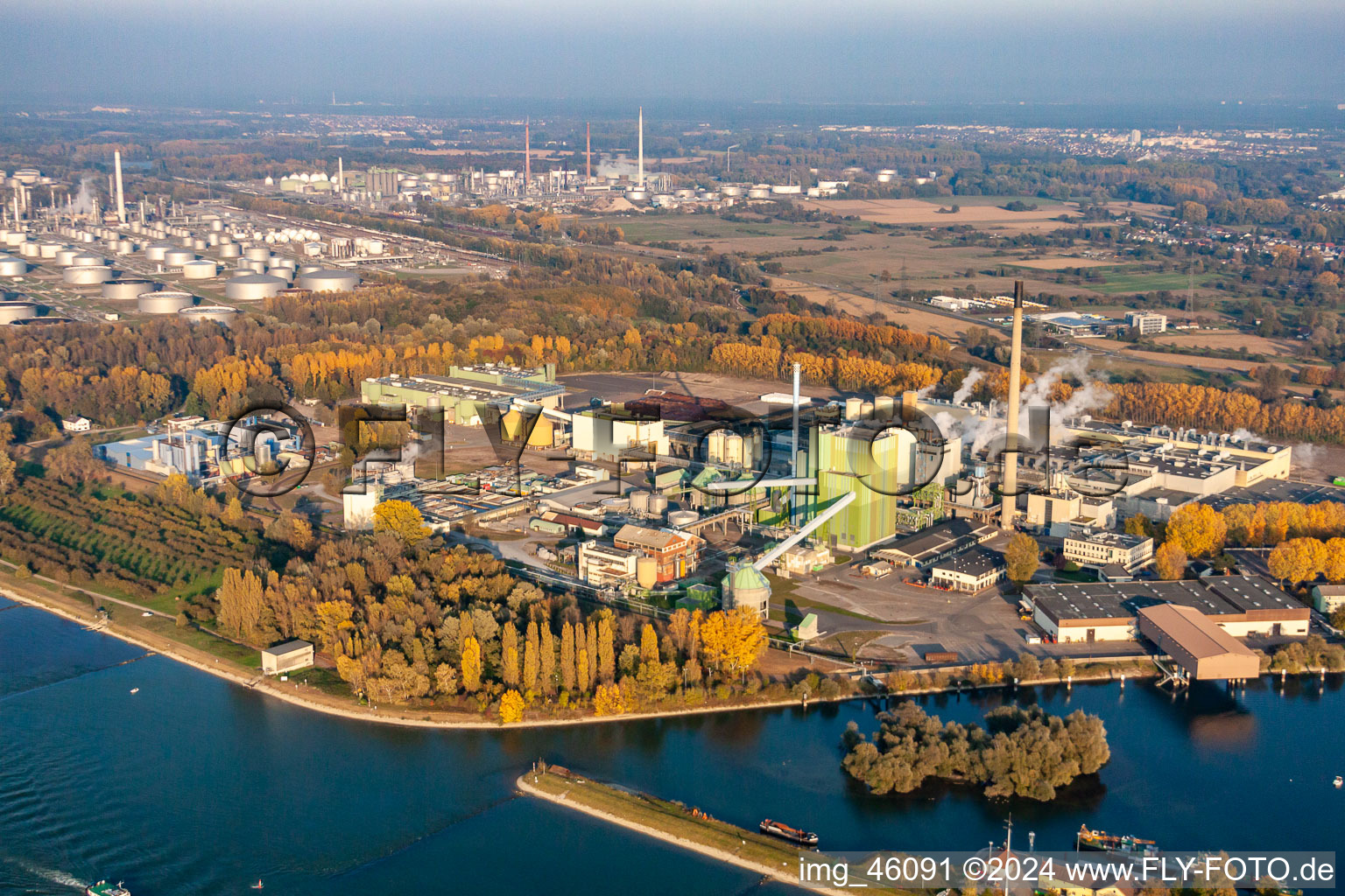 Maxau, Stora Enso à le quartier Knielingen in Karlsruhe dans le département Bade-Wurtemberg, Allemagne d'en haut