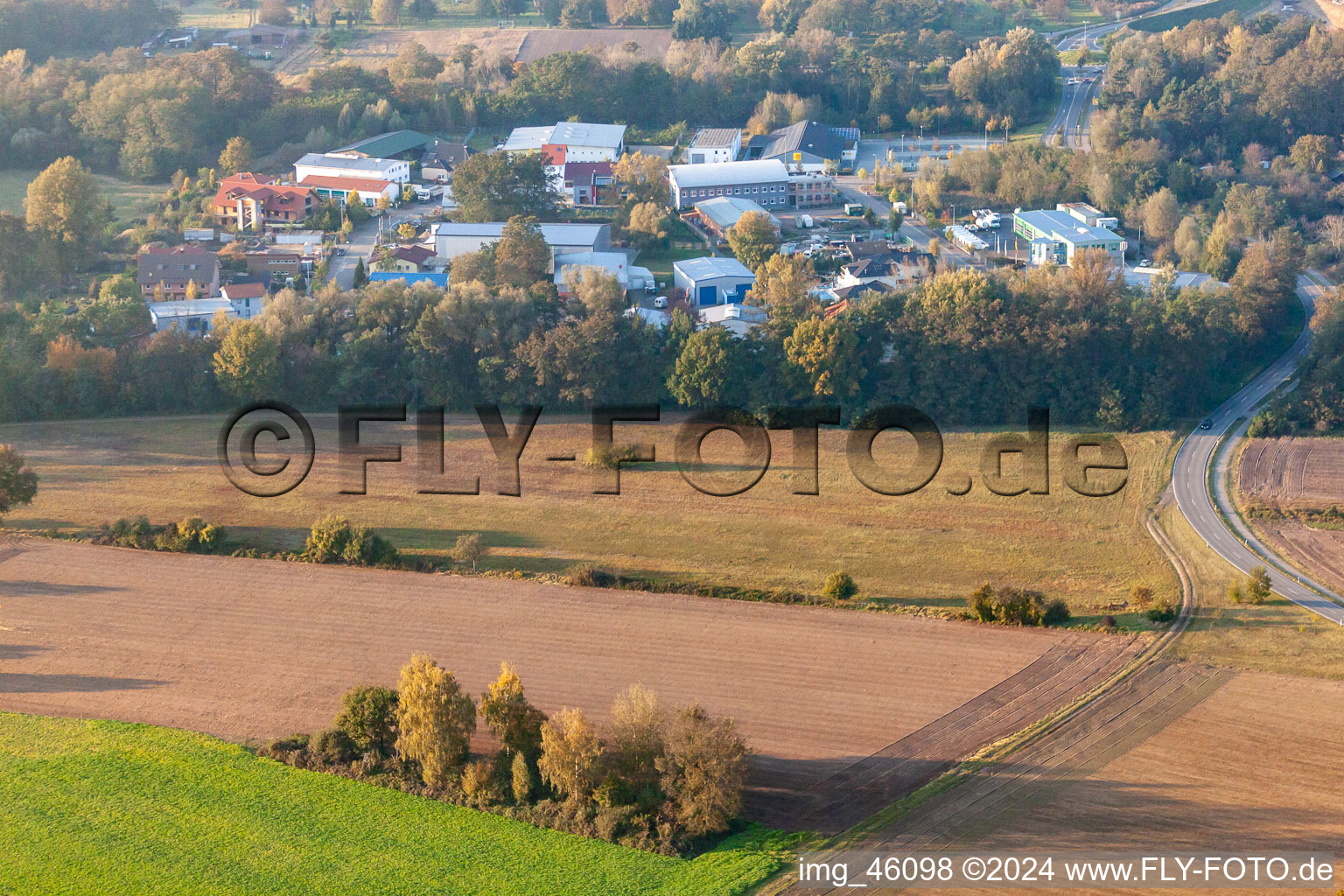 Vue aérienne de Zone commerciale Mittelwegring à Jockgrim dans le département Rhénanie-Palatinat, Allemagne
