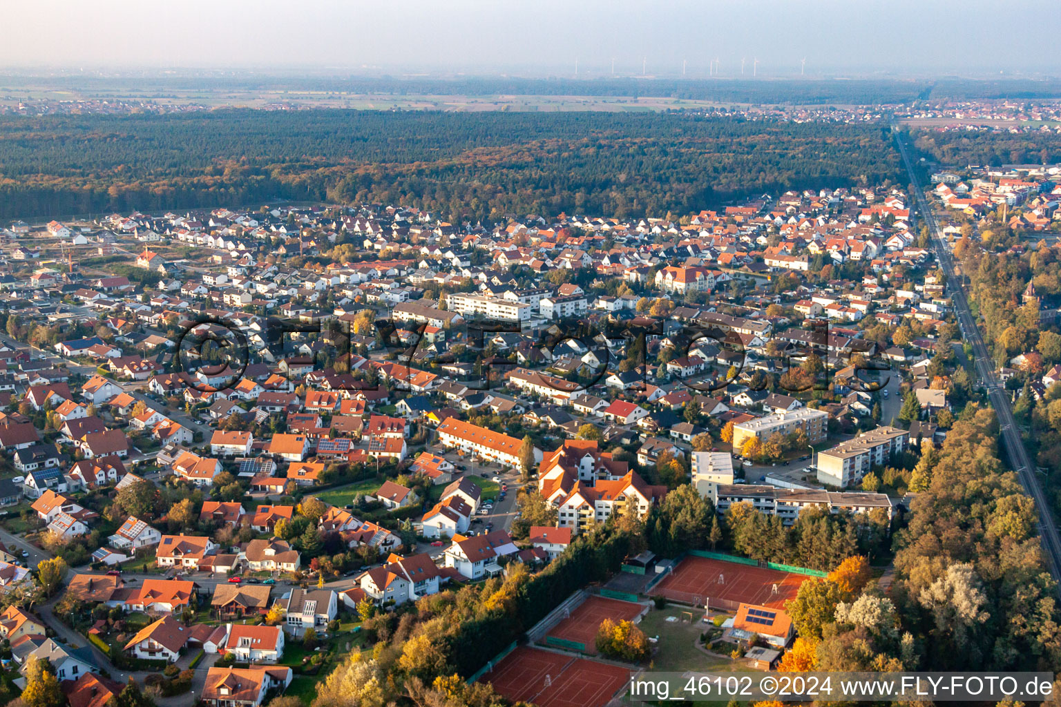 Jockgrim dans le département Rhénanie-Palatinat, Allemagne vu d'un drone