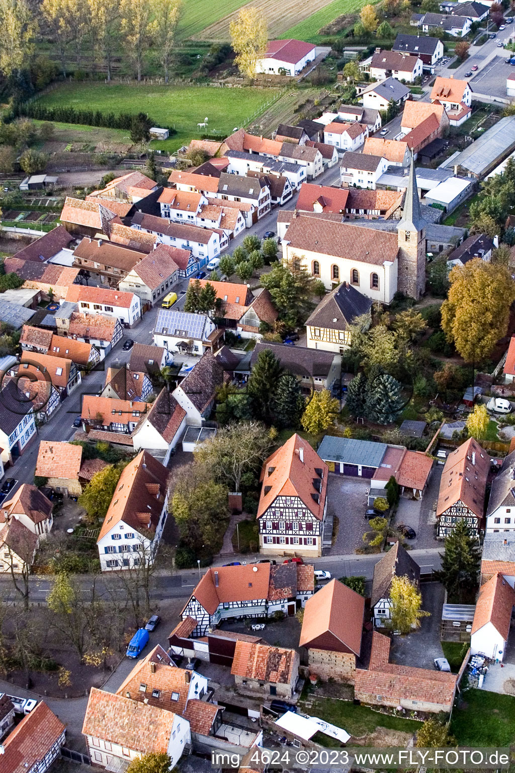 Photographie aérienne de Rue principale / Kirchstr à Knittelsheim dans le département Rhénanie-Palatinat, Allemagne