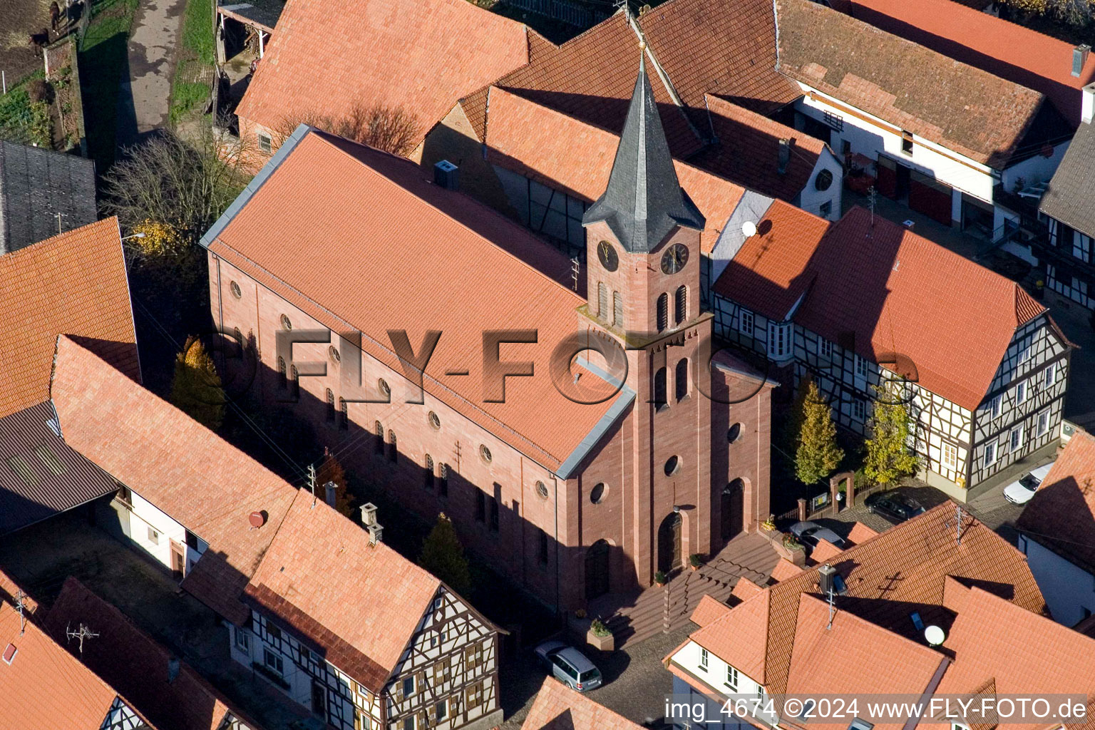 Vue aérienne de Rue Haupt à Steinweiler dans le département Rhénanie-Palatinat, Allemagne