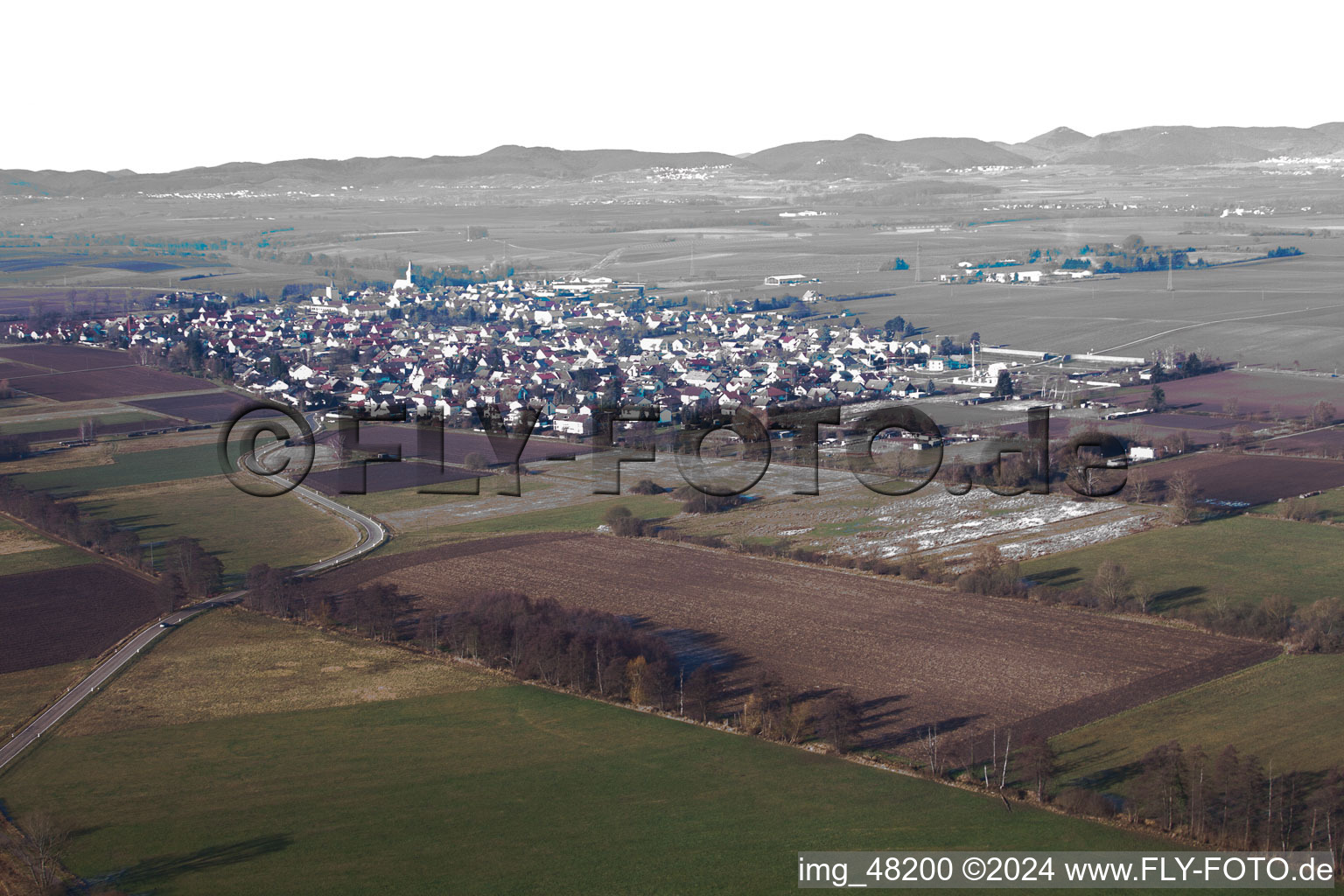 Enregistrement par drone de Minfeld dans le département Rhénanie-Palatinat, Allemagne