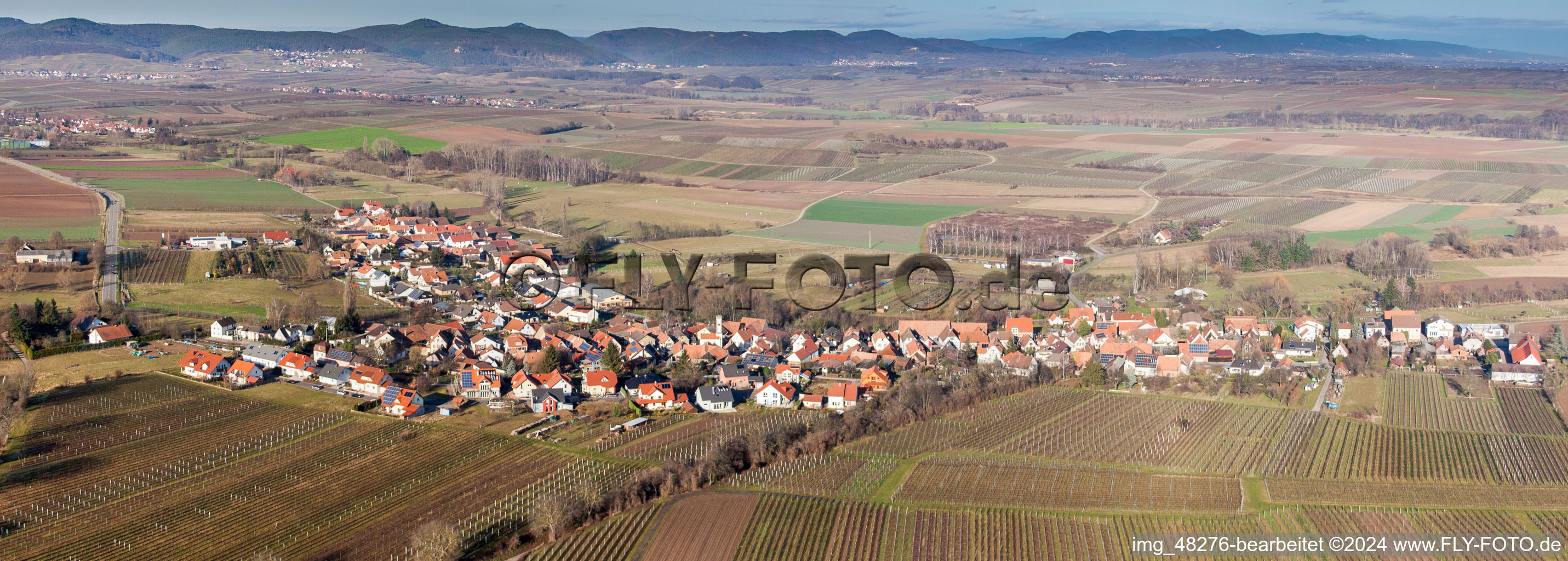 Vue aérienne de Panorama - champs agricoles et terres agricoles en perspective à Oberhausen dans le département Rhénanie-Palatinat, Allemagne