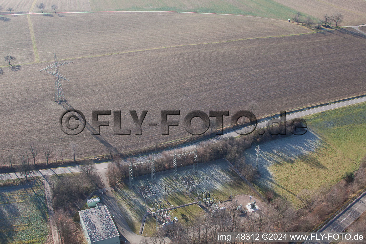 Vue d'oiseau de Sous-station à Bad Bergzabern dans le département Rhénanie-Palatinat, Allemagne