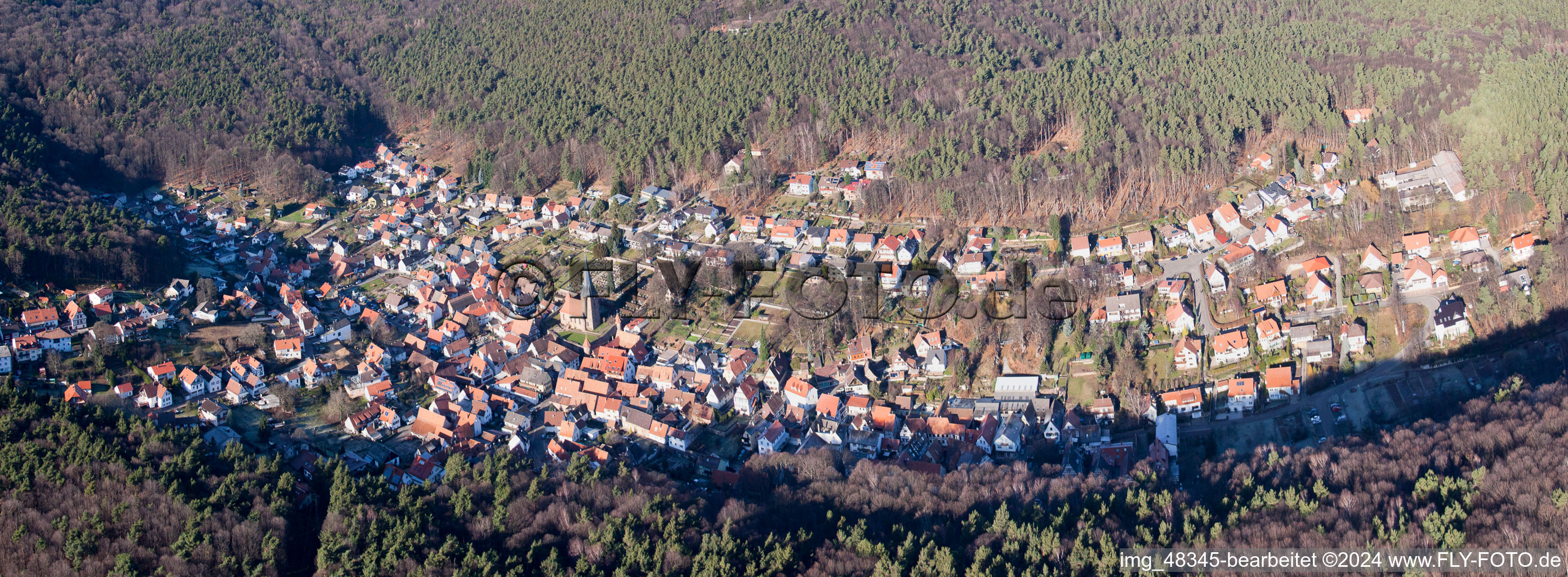 Vue aérienne de Panorama de la région et des environs à Dörrenbach dans le département Rhénanie-Palatinat, Allemagne