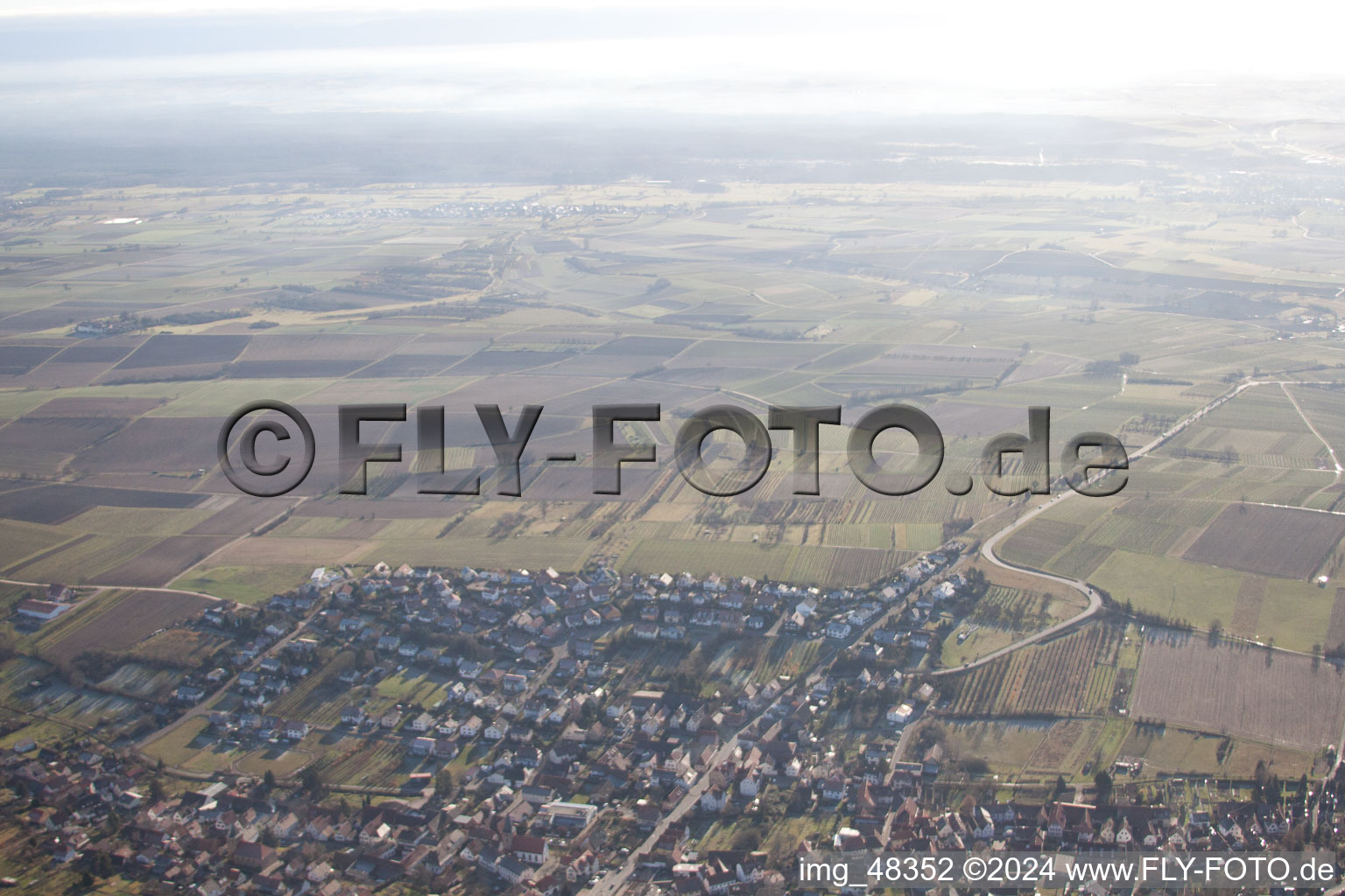 Vue oblique de Oberotterbach dans le département Rhénanie-Palatinat, Allemagne