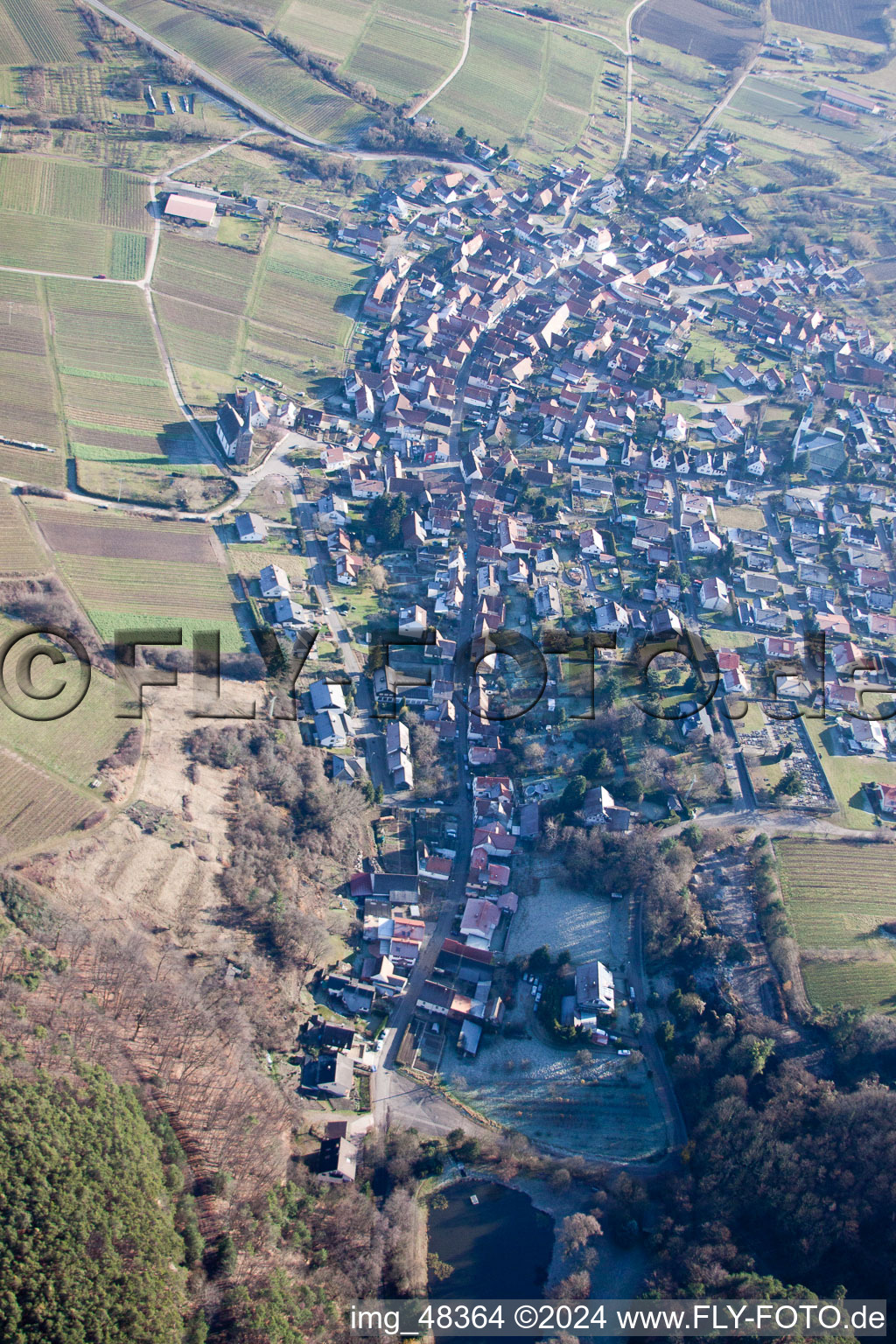 Quartier Rechtenbach in Schweigen-Rechtenbach dans le département Rhénanie-Palatinat, Allemagne vue du ciel