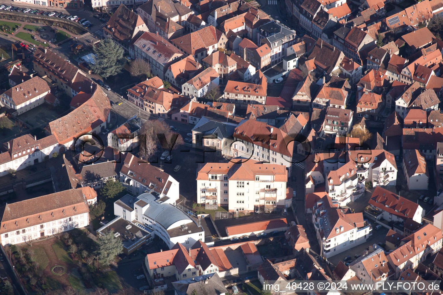 Vue d'oiseau de Wissembourg dans le département Bas Rhin, France