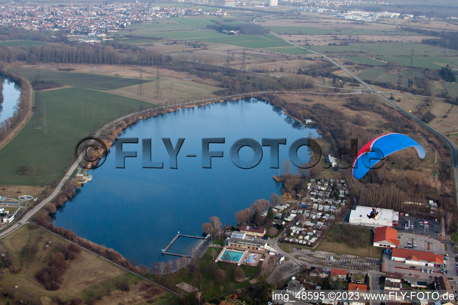 Vue aérienne de Philippsburg dans le département Bade-Wurtemberg, Allemagne