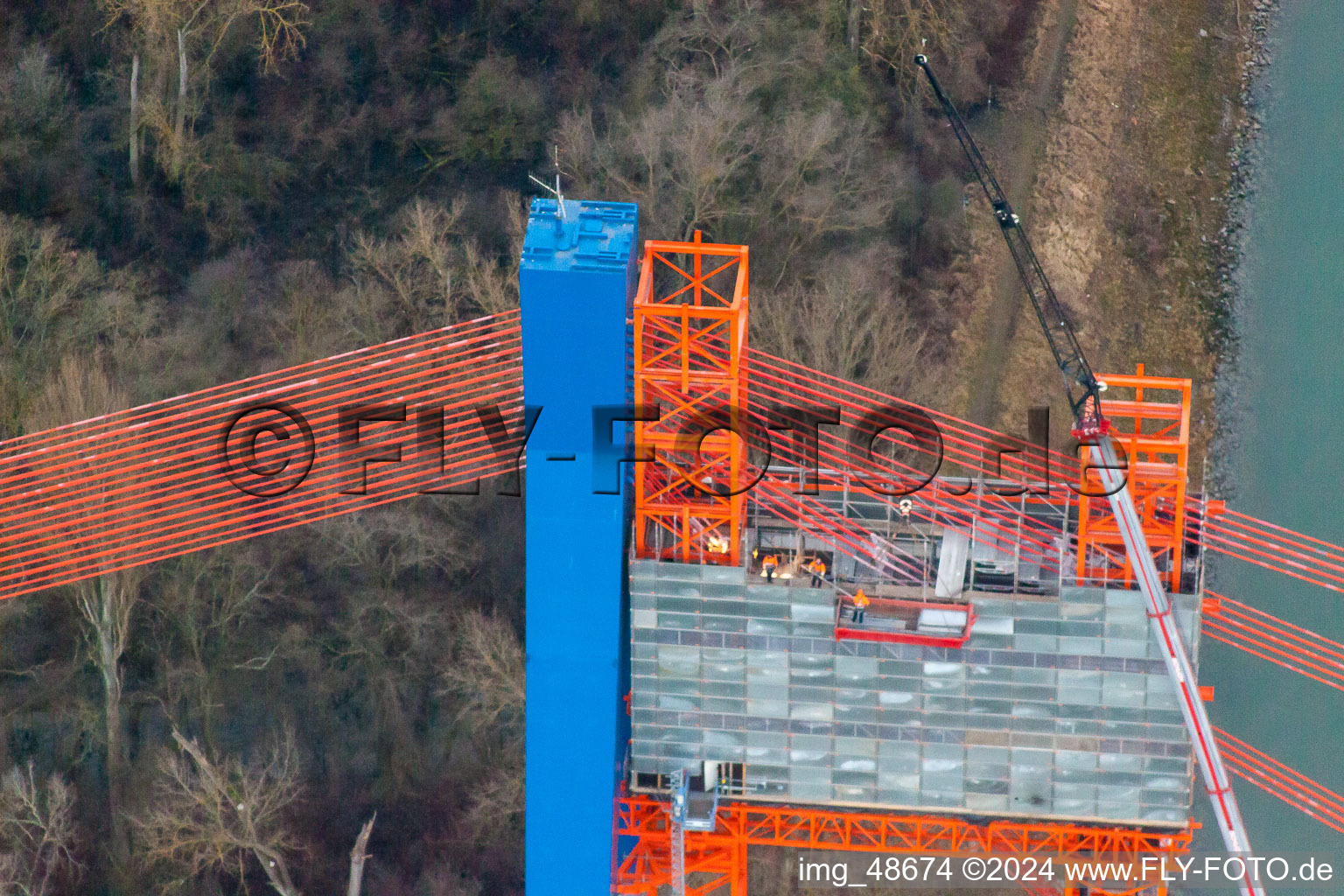 Chantier de construction d'un pont routier à Speyer dans le département Rhénanie-Palatinat, Allemagne hors des airs