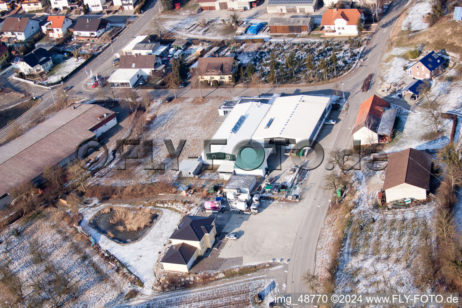 AVN GmbH à le quartier Neuenbürg in Kraichtal dans le département Bade-Wurtemberg, Allemagne depuis l'avion