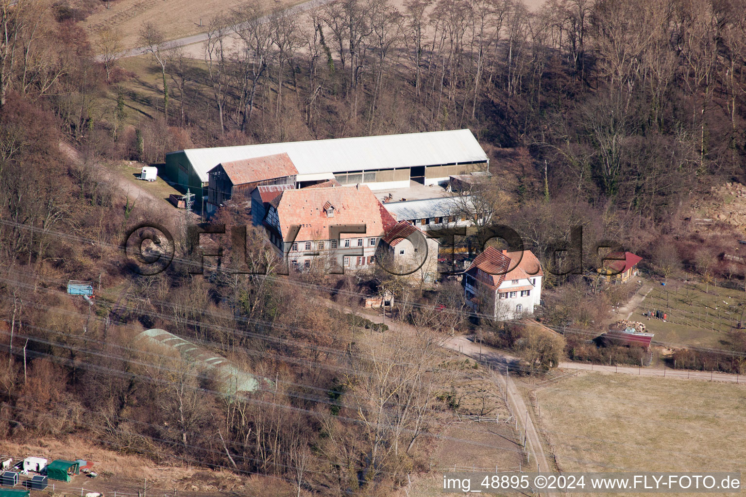 Vue oblique de Moulin de Wanzheim à Rheinzabern dans le département Rhénanie-Palatinat, Allemagne