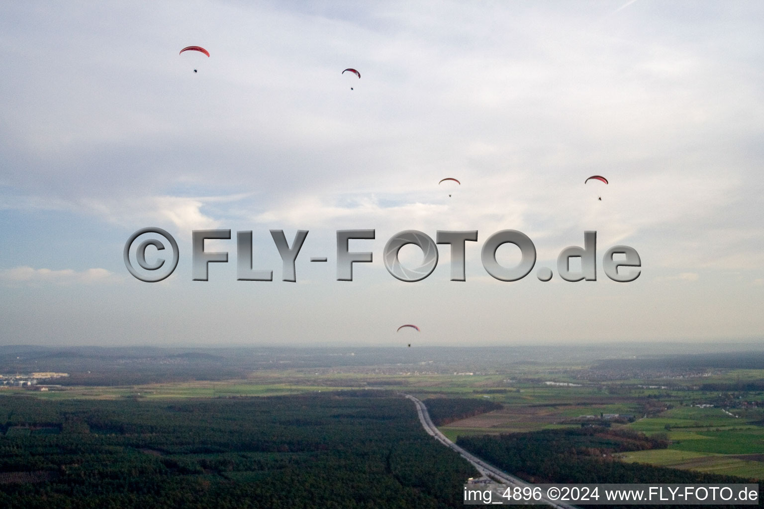 Hockenheim dans le département Bade-Wurtemberg, Allemagne du point de vue du drone