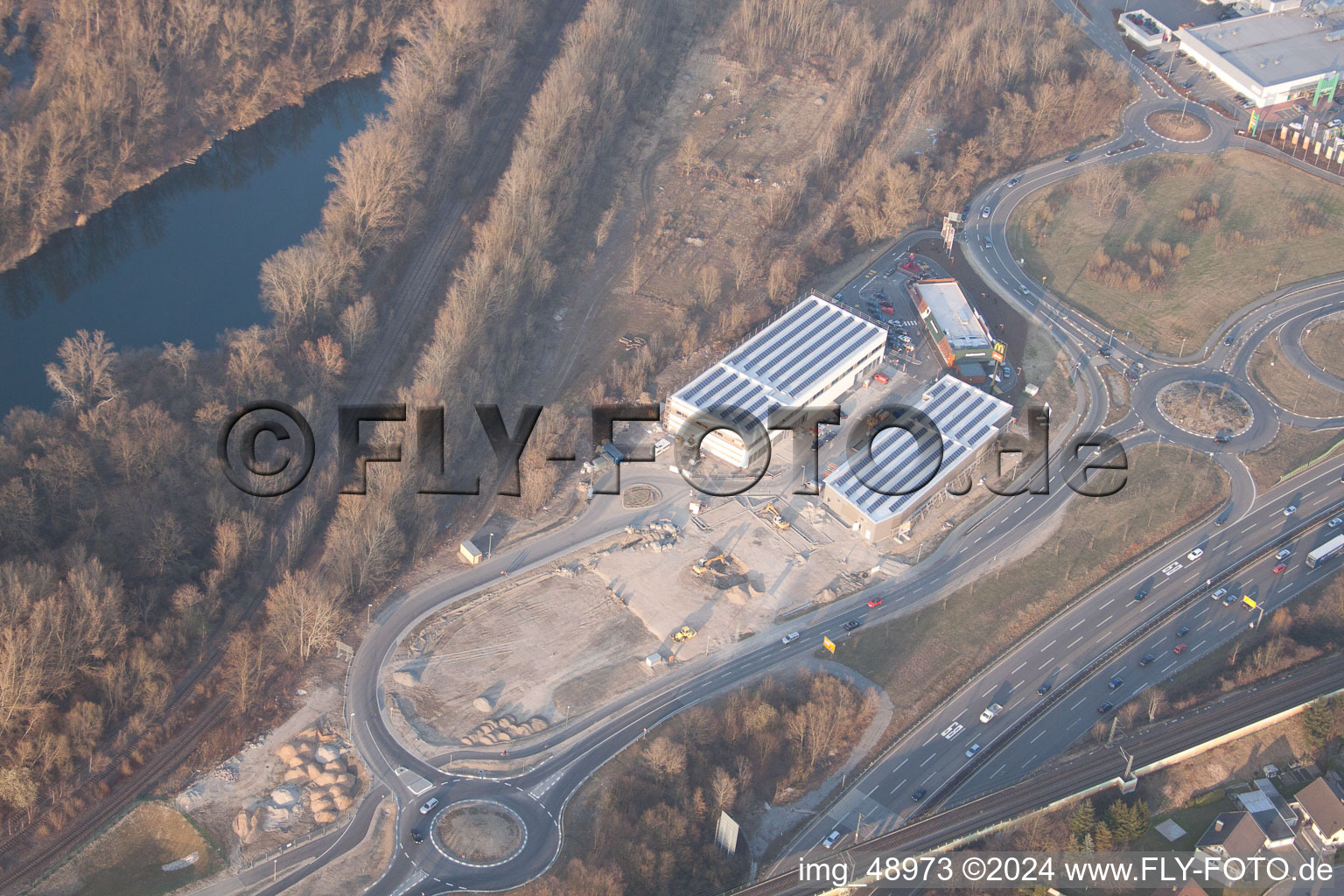 Centre Maximilien II à le quartier Maximiliansau in Wörth am Rhein dans le département Rhénanie-Palatinat, Allemagne depuis l'avion