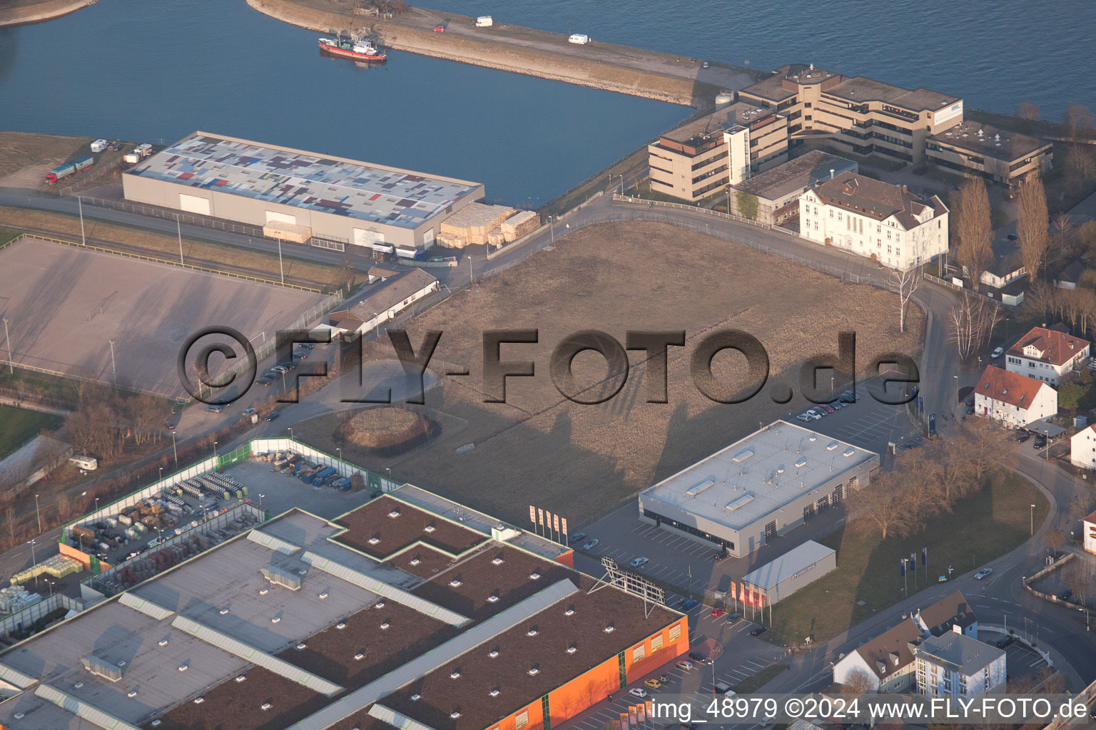 Quartier Maximiliansau in Wörth am Rhein dans le département Rhénanie-Palatinat, Allemagne vue d'en haut