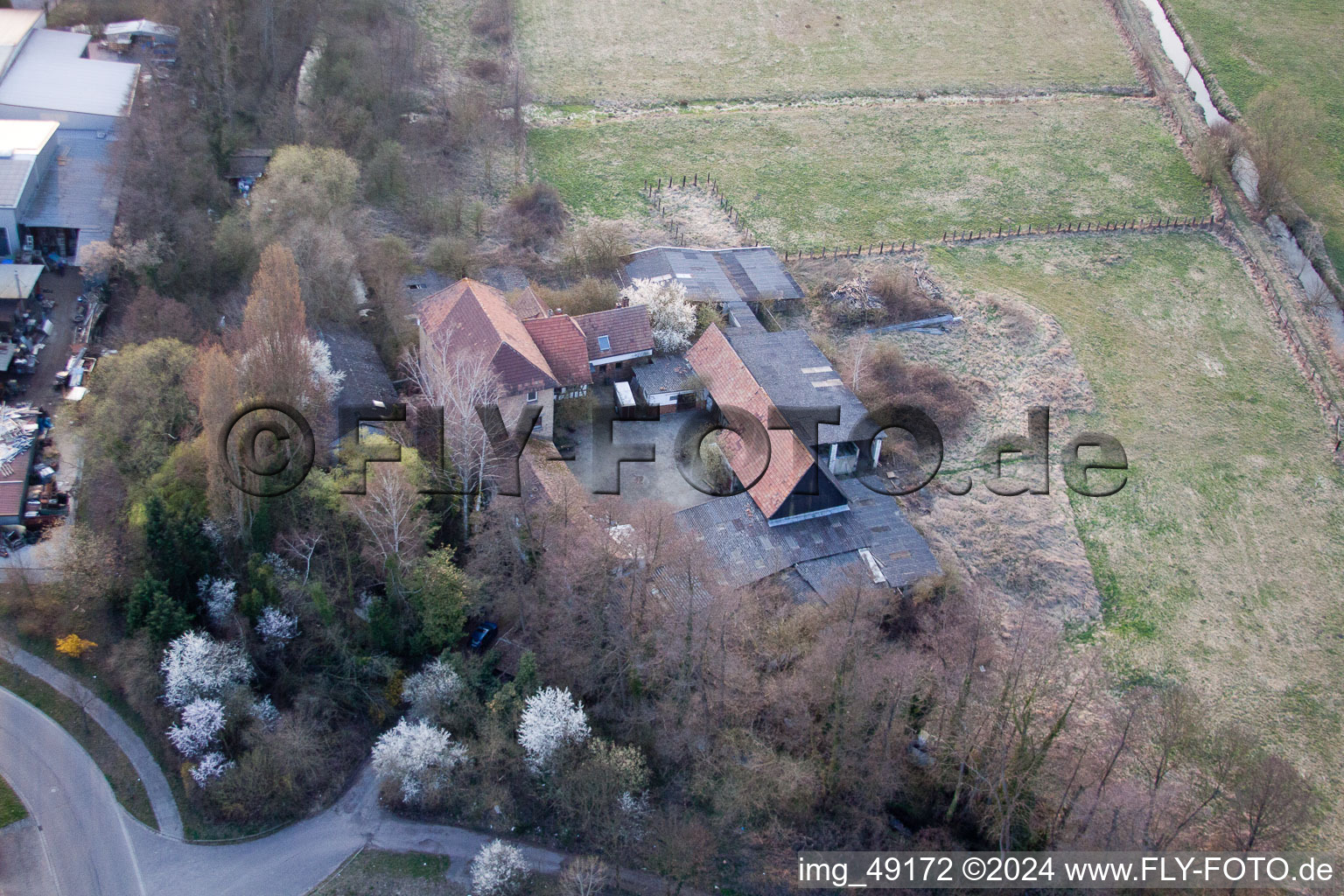 Quartier Minderslachen in Kandel dans le département Rhénanie-Palatinat, Allemagne du point de vue du drone