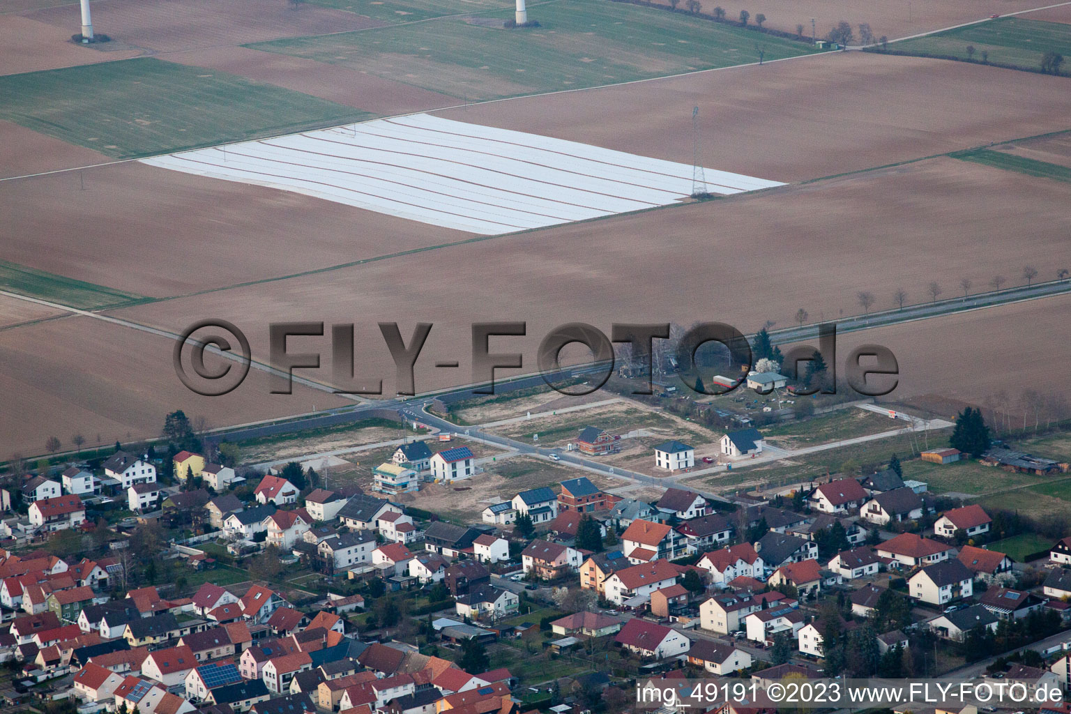 Vue aérienne de Nouvelle zone de développement à l'est à Minfeld dans le département Rhénanie-Palatinat, Allemagne