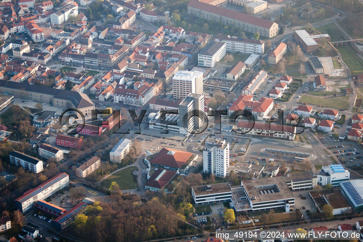 Vue aérienne de Germersheim dans le département Rhénanie-Palatinat, Allemagne