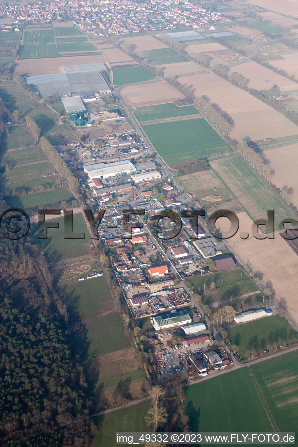 Enregistrement par drone de Lustadt dans le département Rhénanie-Palatinat, Allemagne