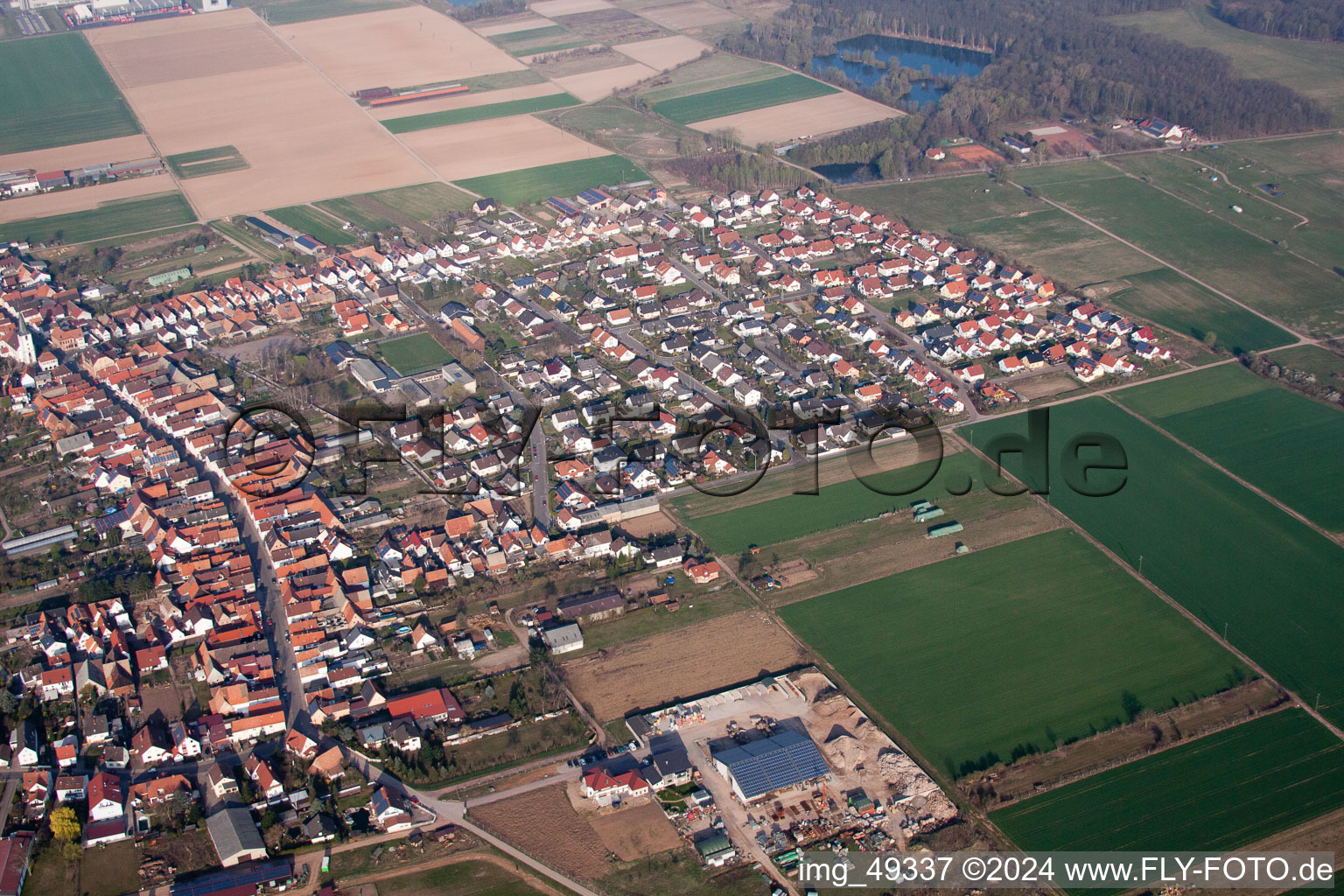 Vue aérienne de Knittelsheim dans le département Rhénanie-Palatinat, Allemagne