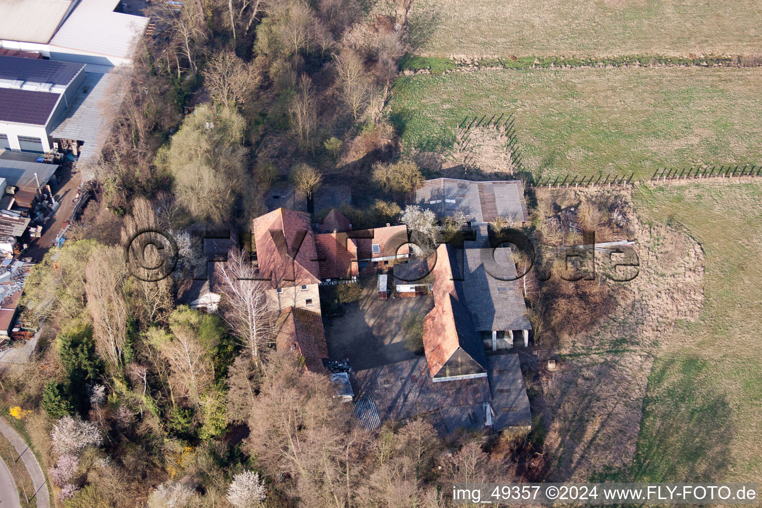 Photographie aérienne de Bartelsmühle à le quartier Minderslachen in Kandel dans le département Rhénanie-Palatinat, Allemagne