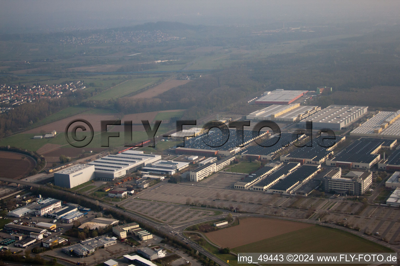 Zone industrielle, Heidelberger Druckmaschinen AG à Walldorf dans le département Bade-Wurtemberg, Allemagne depuis l'avion