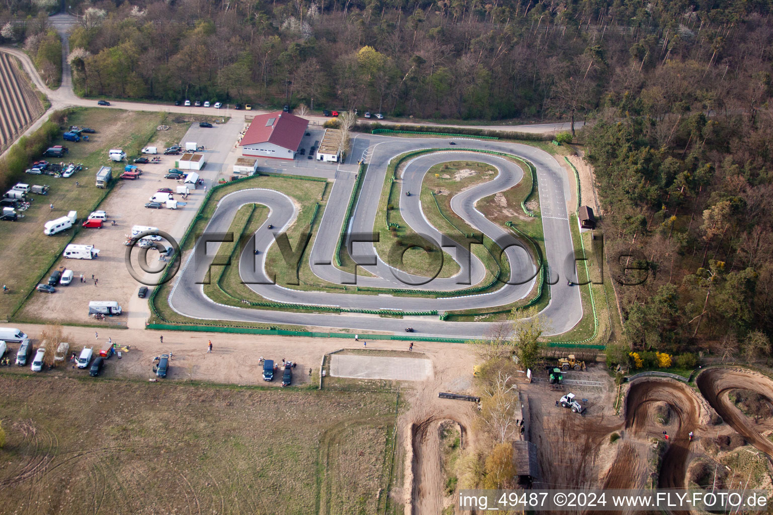 Vue oblique de Piste de karting à Walldorf dans le département Bade-Wurtemberg, Allemagne