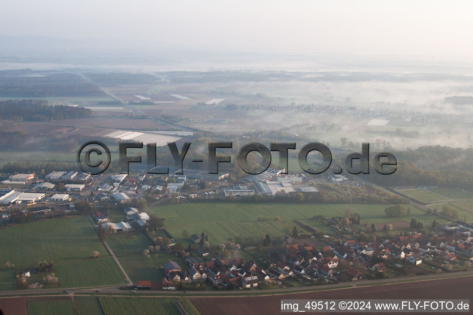 Enregistrement par drone de Zone industrielle de Horst à le quartier Minderslachen in Kandel dans le département Rhénanie-Palatinat, Allemagne