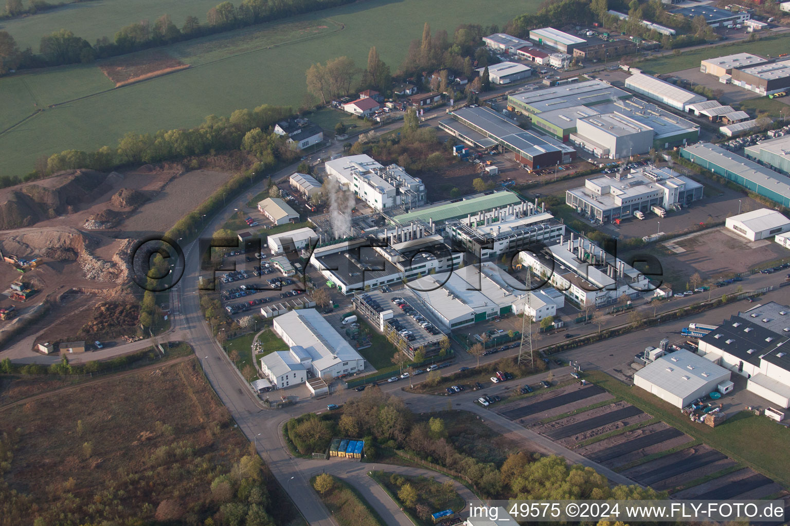 Photographie aérienne de Zone industrielle à Offenbach an der Queich dans le département Rhénanie-Palatinat, Allemagne