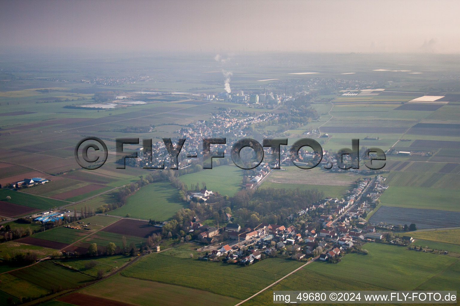 Vue aérienne de Albsheim an der Eis dans le département Rhénanie-Palatinat, Allemagne