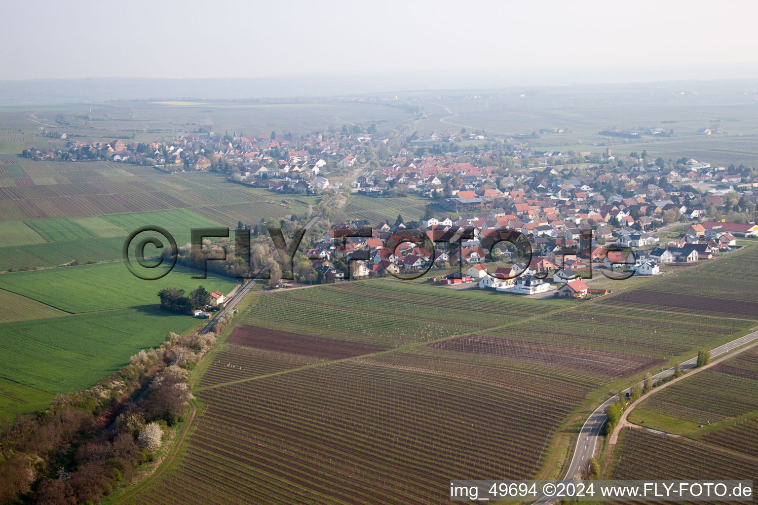 Vue aérienne de Flörsheim-Dalsheim dans le département Rhénanie-Palatinat, Allemagne