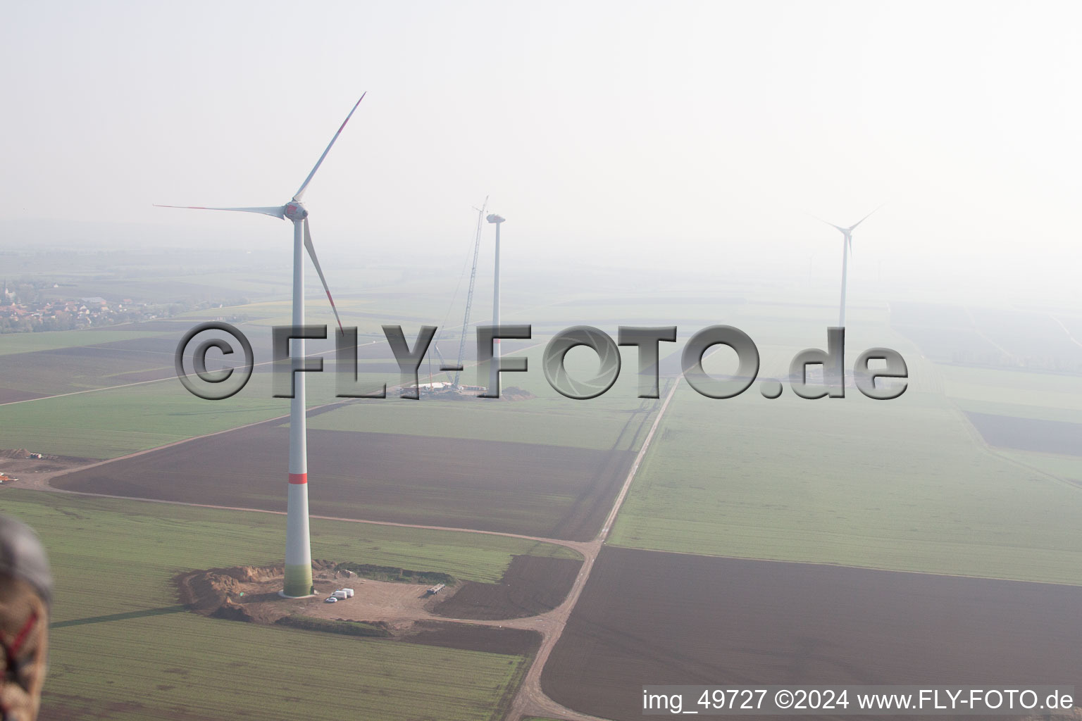 Vue aérienne de Chantier de construction d'éoliennes à Gabsheim dans le département Rhénanie-Palatinat, Allemagne