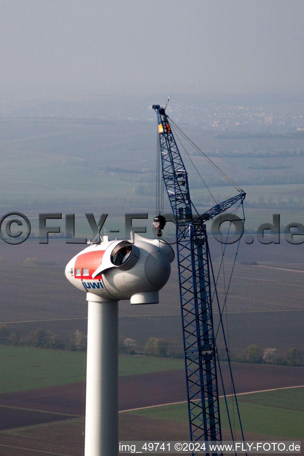 Vue d'oiseau de Chantier de construction d'éoliennes à Gabsheim dans le département Rhénanie-Palatinat, Allemagne