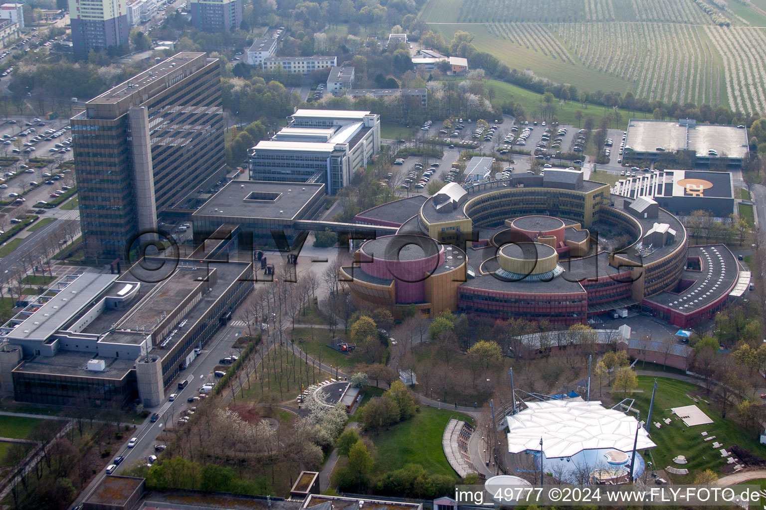 Image drone de ZDF à le quartier Lerchenberg in Mainz dans le département Rhénanie-Palatinat, Allemagne